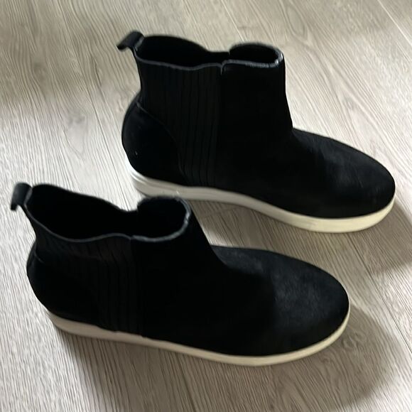 Like New Steve Madden leather suede black slip on booties 7.5 - Picture 1 of 8